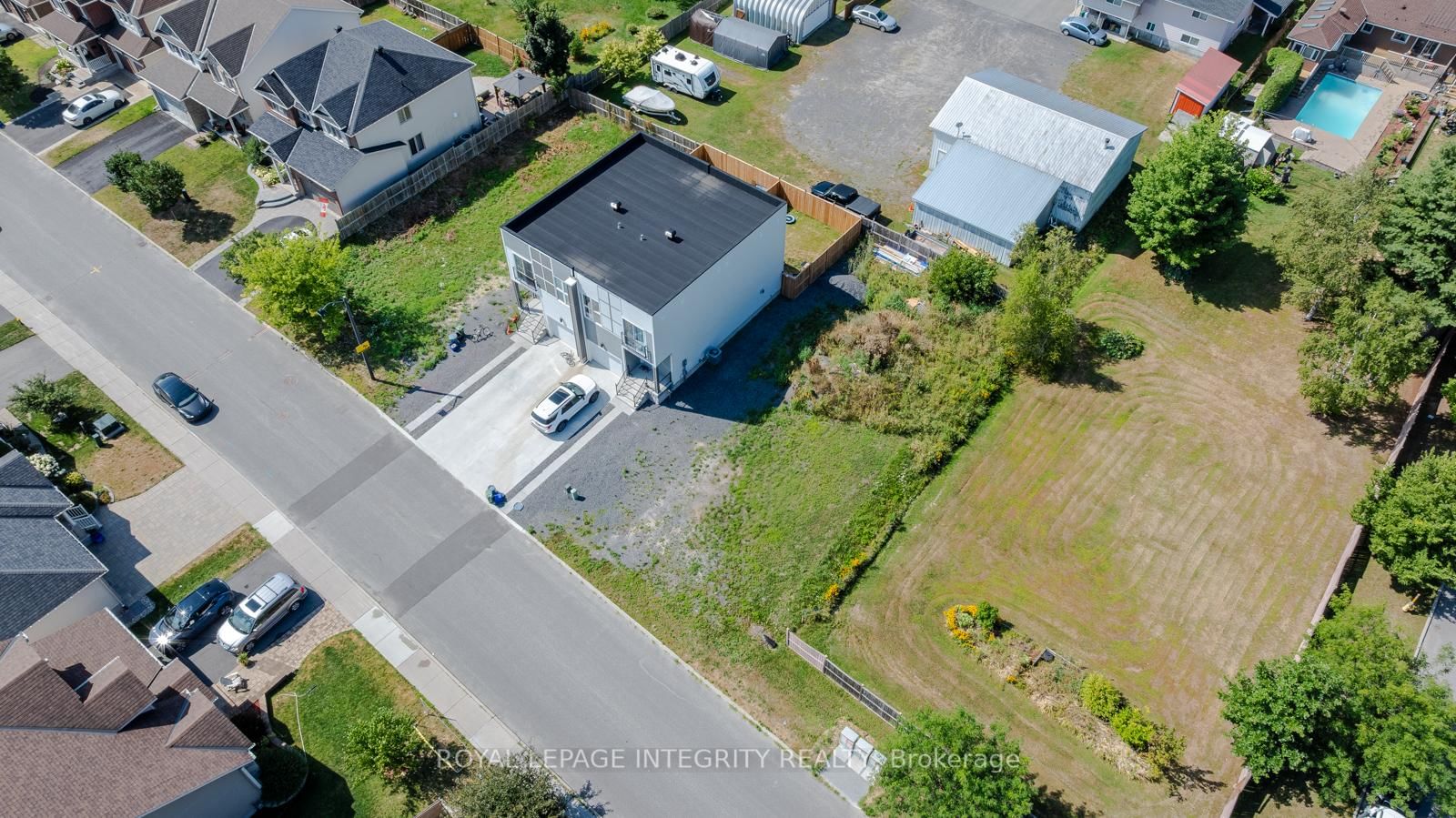 Listing Image 37