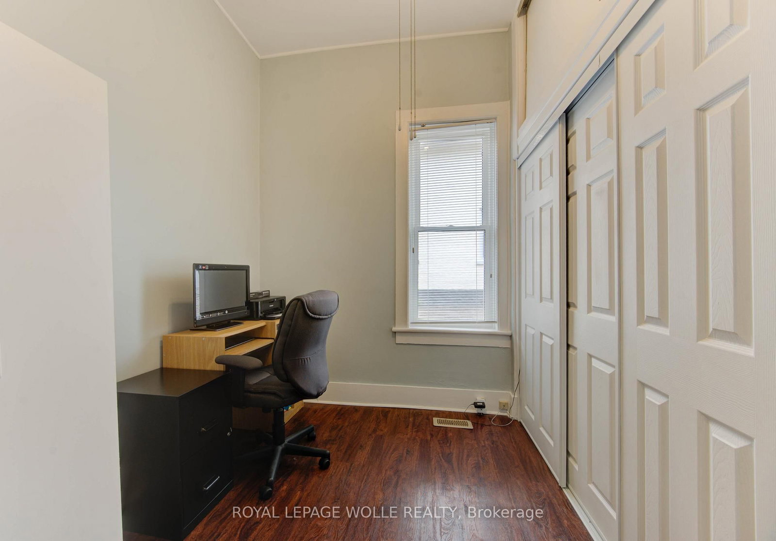 Listing Image 14