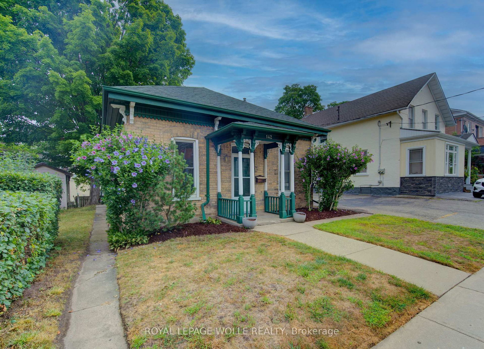 Listing photo 3