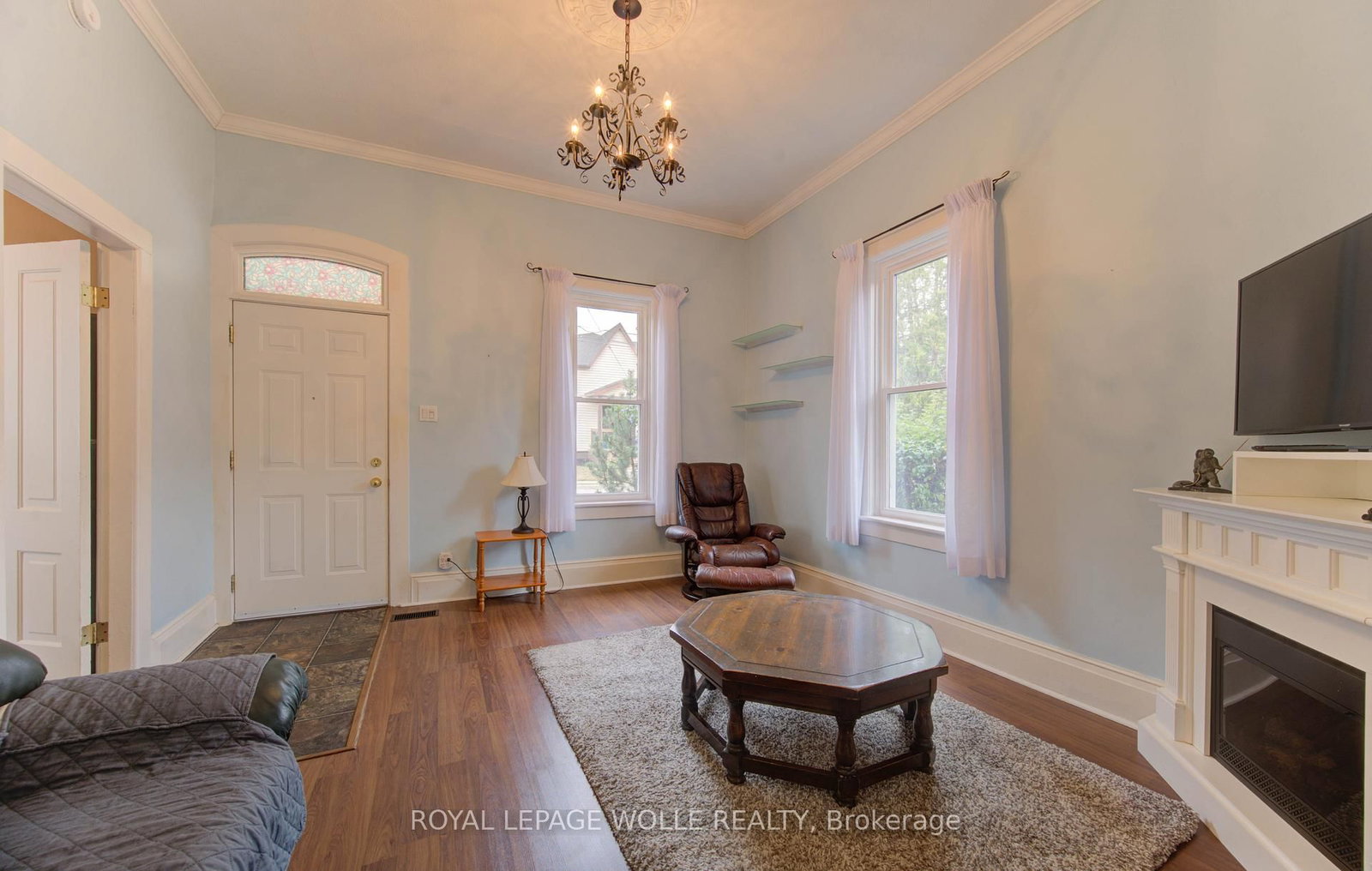 Listing Image 7