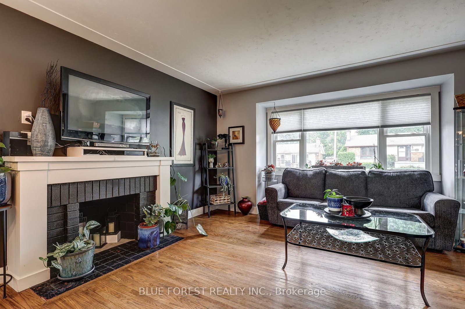 Listing Image 16