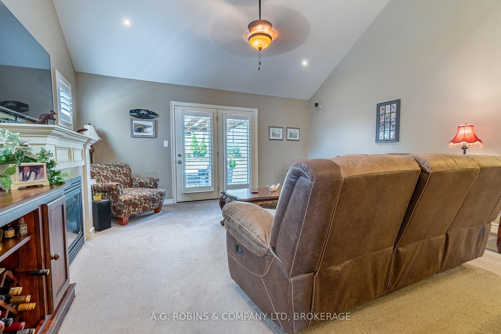 Listing Image 22