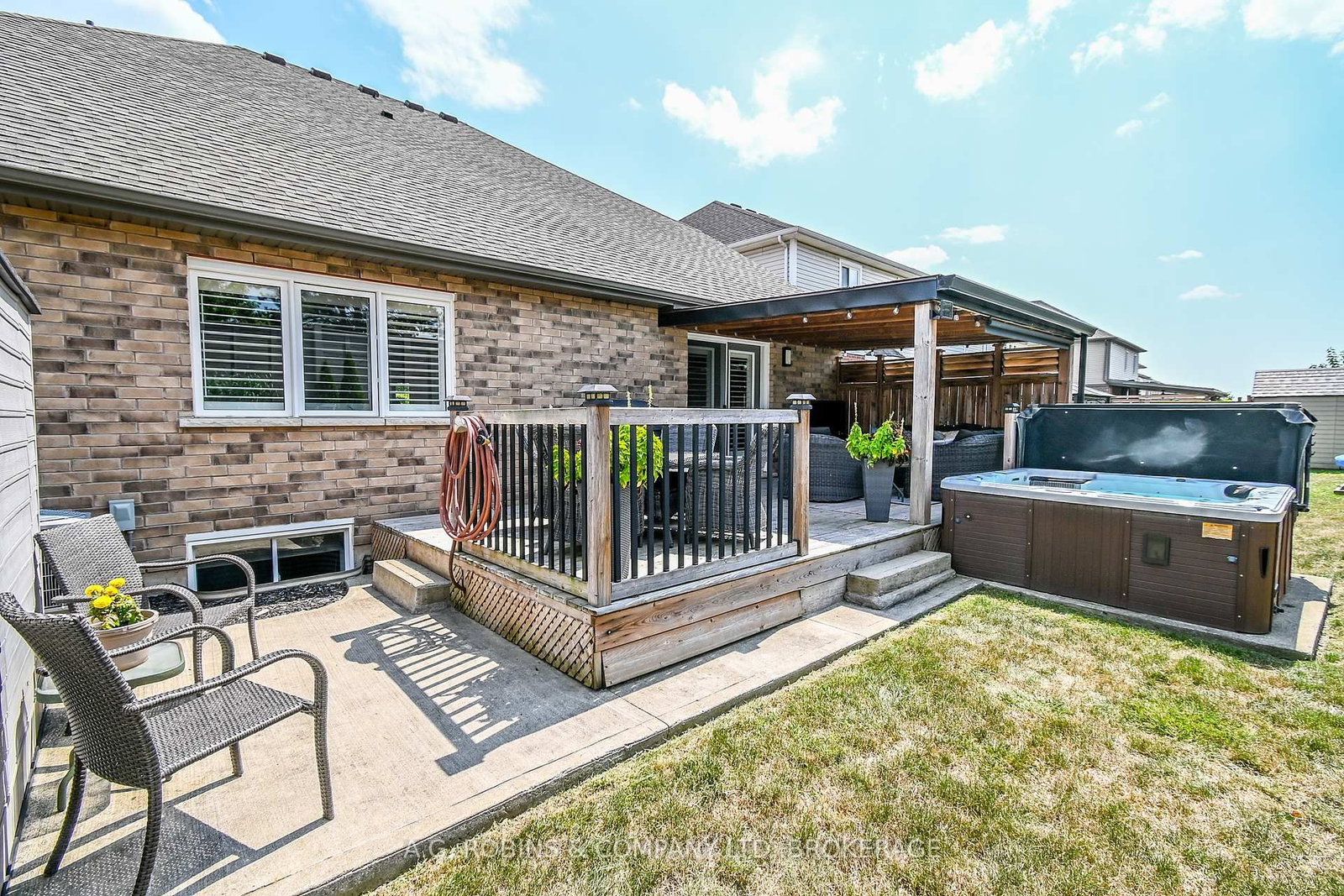 Listing Image 44