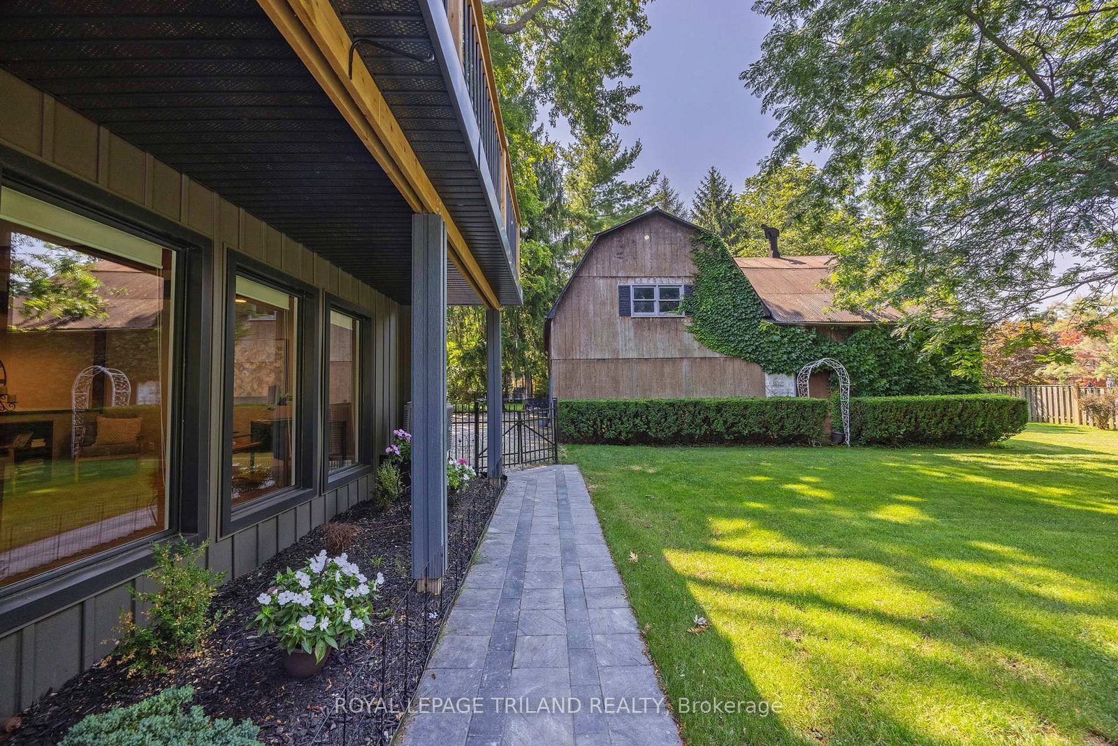 Listing Image 42