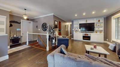 2504 Idyllwood Crescent — photo 3