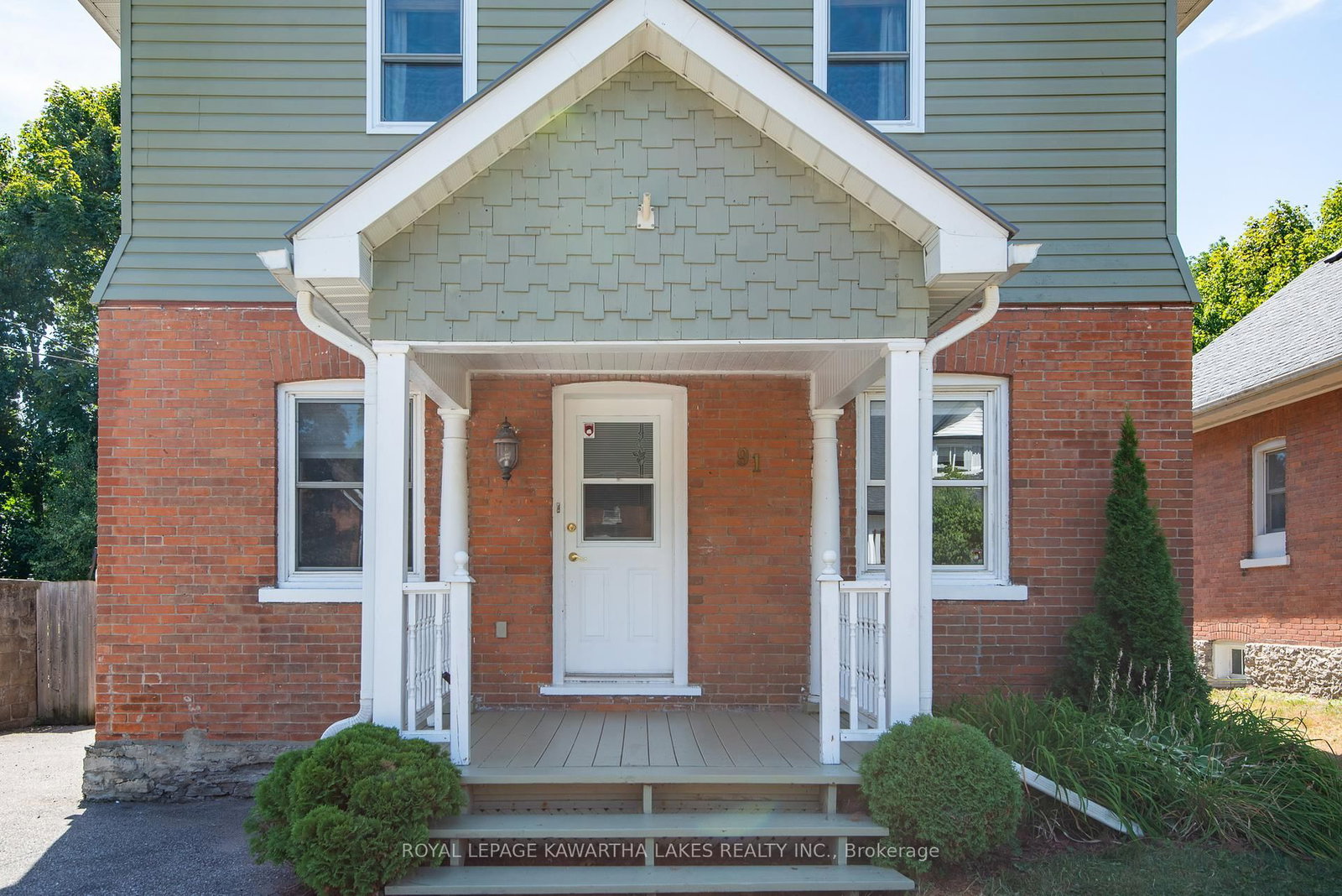 Listing photo 2