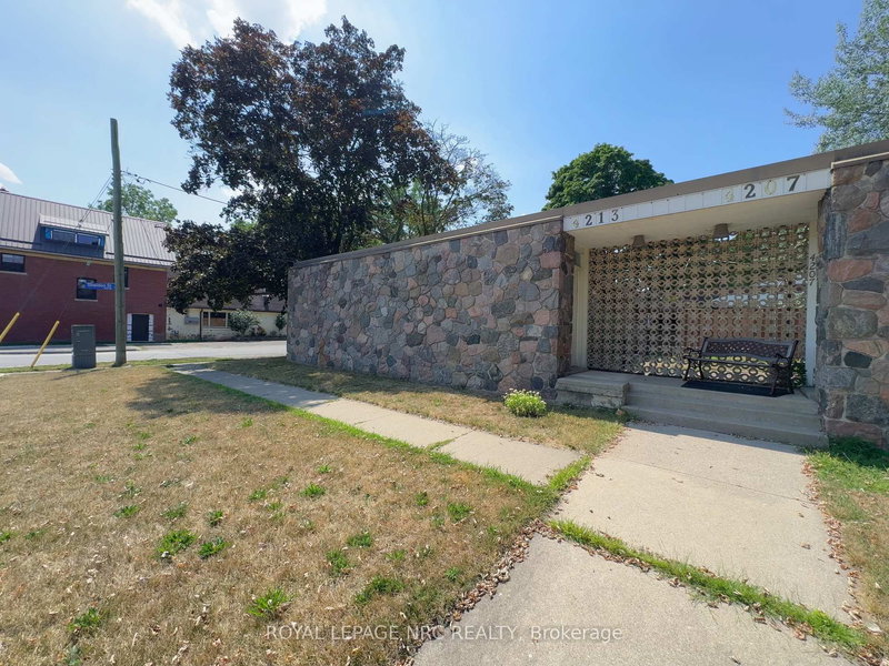 4213/4207 Drummond Rd, Niagara Falls, L2E 6C2 | Image 3