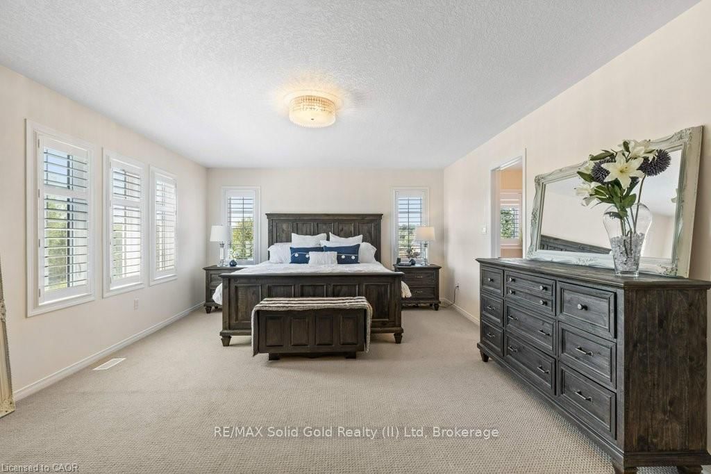 102 Trowbridge Street - Photo 14