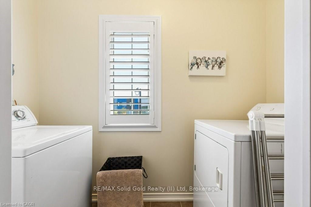 102 Trowbridge Street - Photo 19