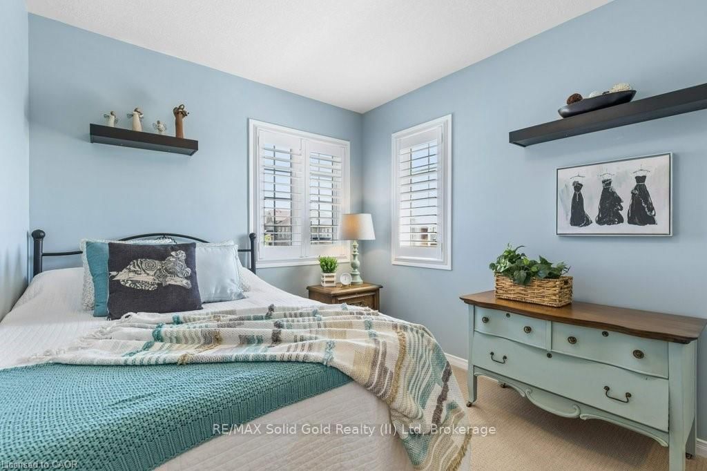 102 Trowbridge Street - Photo 23