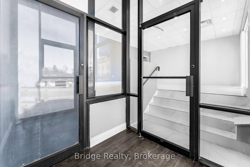 290 DUNDAS St, Woodstock, N4S 1B2 | Image 3