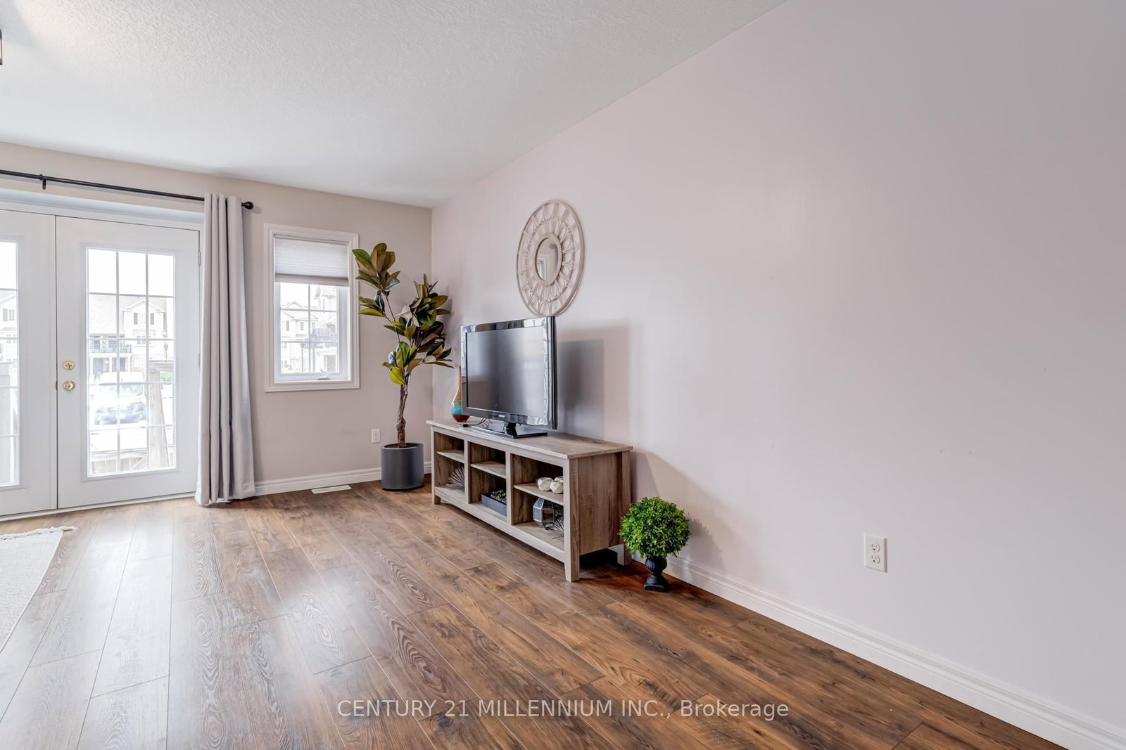630 Woodlawn Road E, Unit A - Photo 12