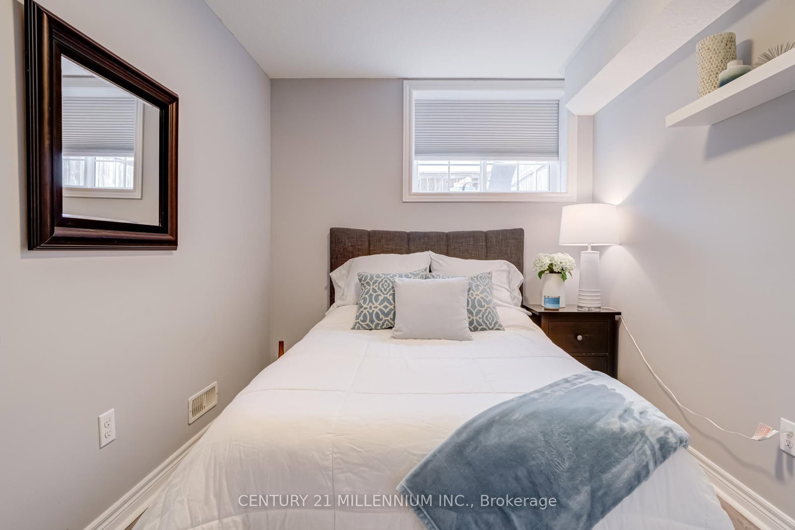 630 Woodlawn Road E, Unit A - Photo 23