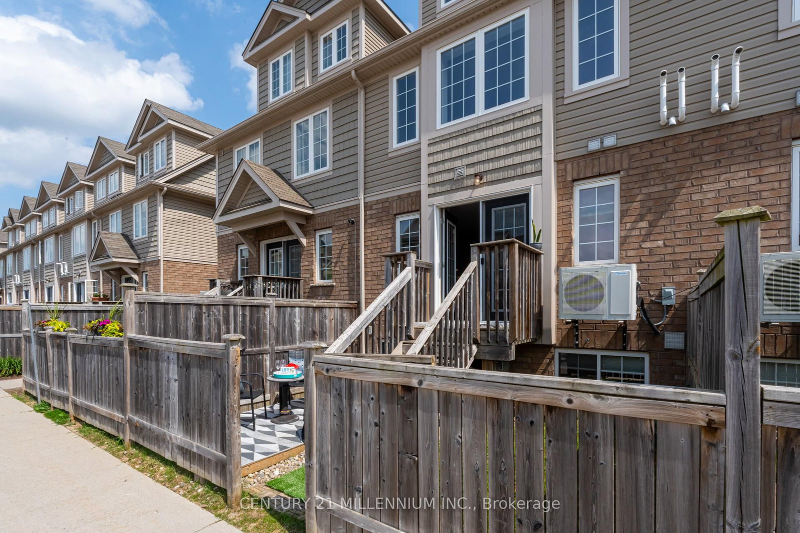 630 Woodlawn Road E, Unit A - Photo 30