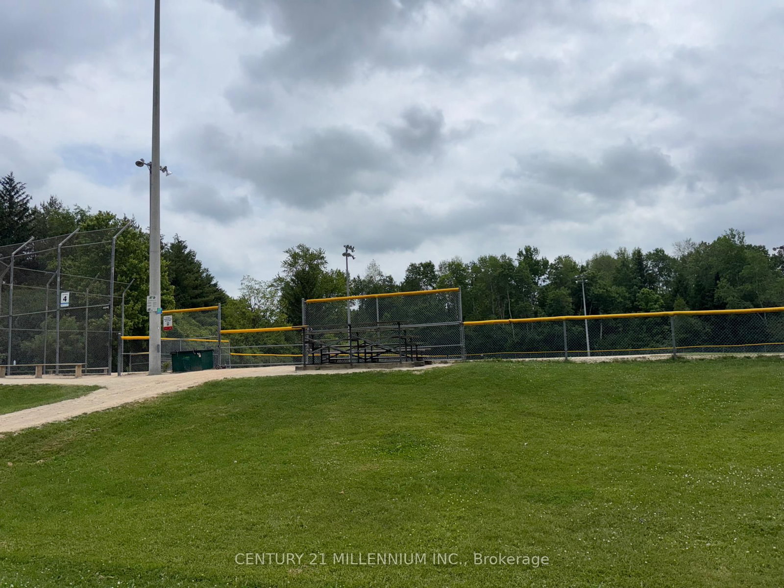 630 Woodlawn Road E, Unit A - Photo 43