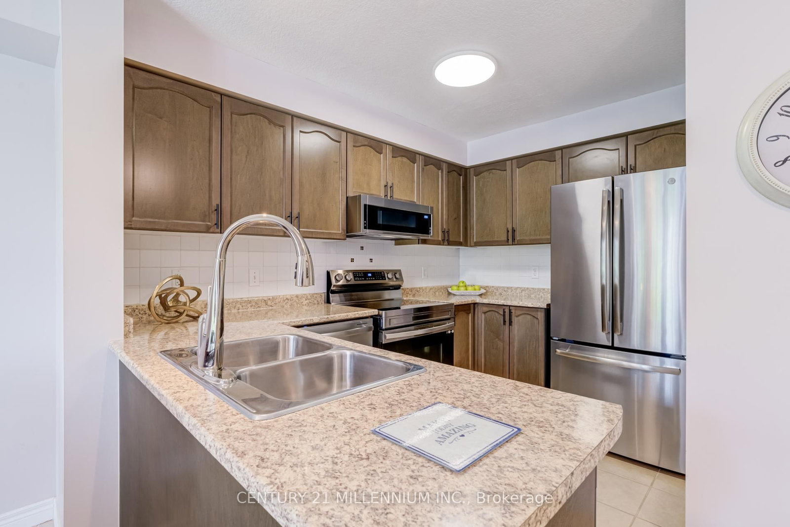 630 Woodlawn Road E, Unit A - Photo 6