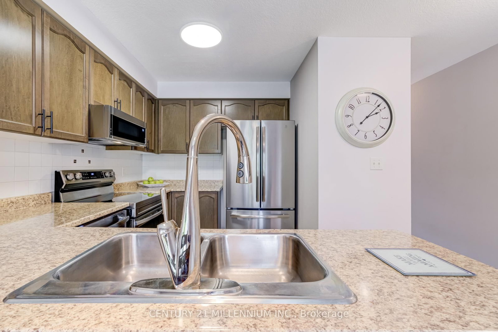 630 Woodlawn Road E, Unit A - Photo 7