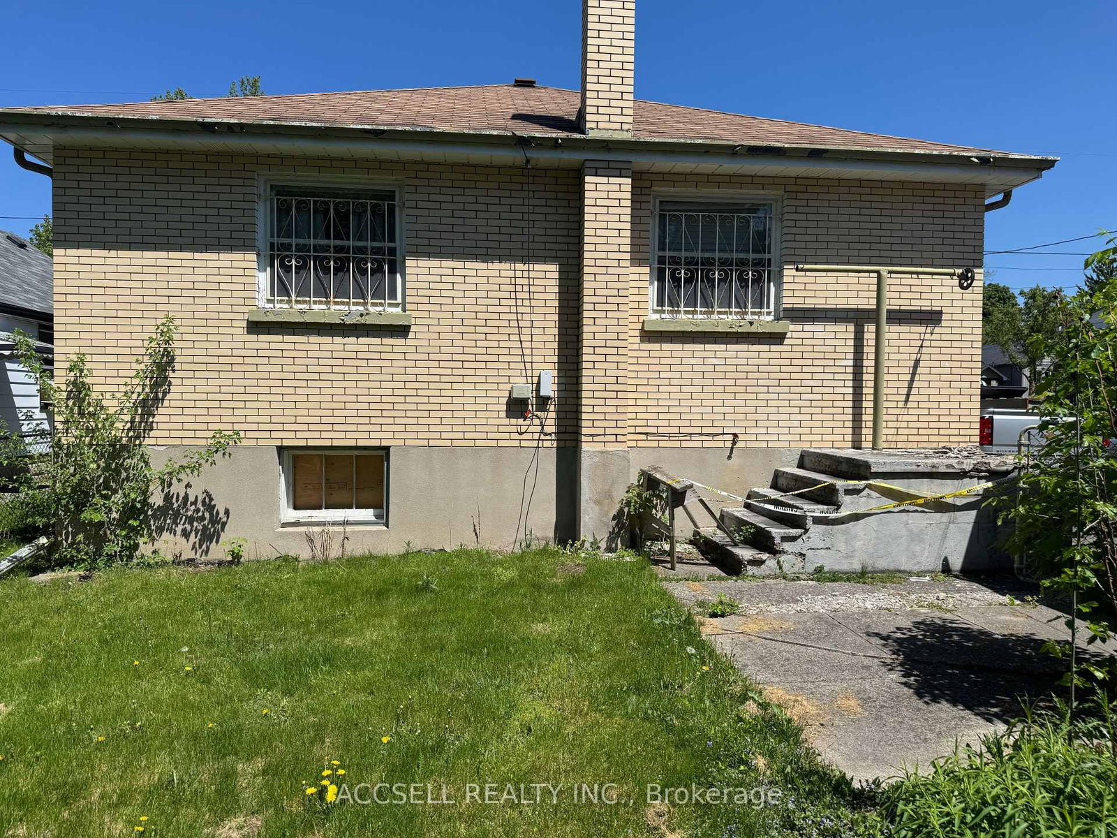 Listing Image 3