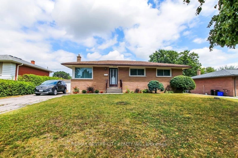 12 Curtis Ave, London South, N5Z 4G1 | Image 2