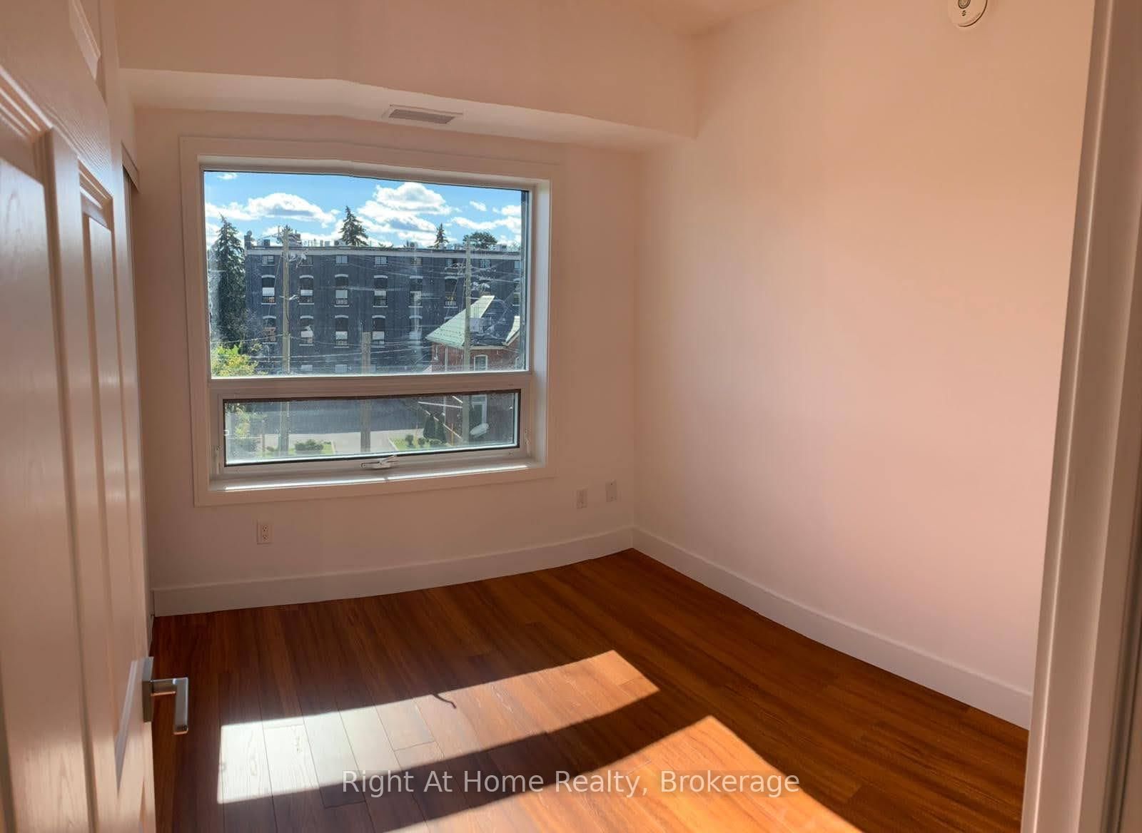 1 WELLINGTON Street, Unit 308 - Photo 10