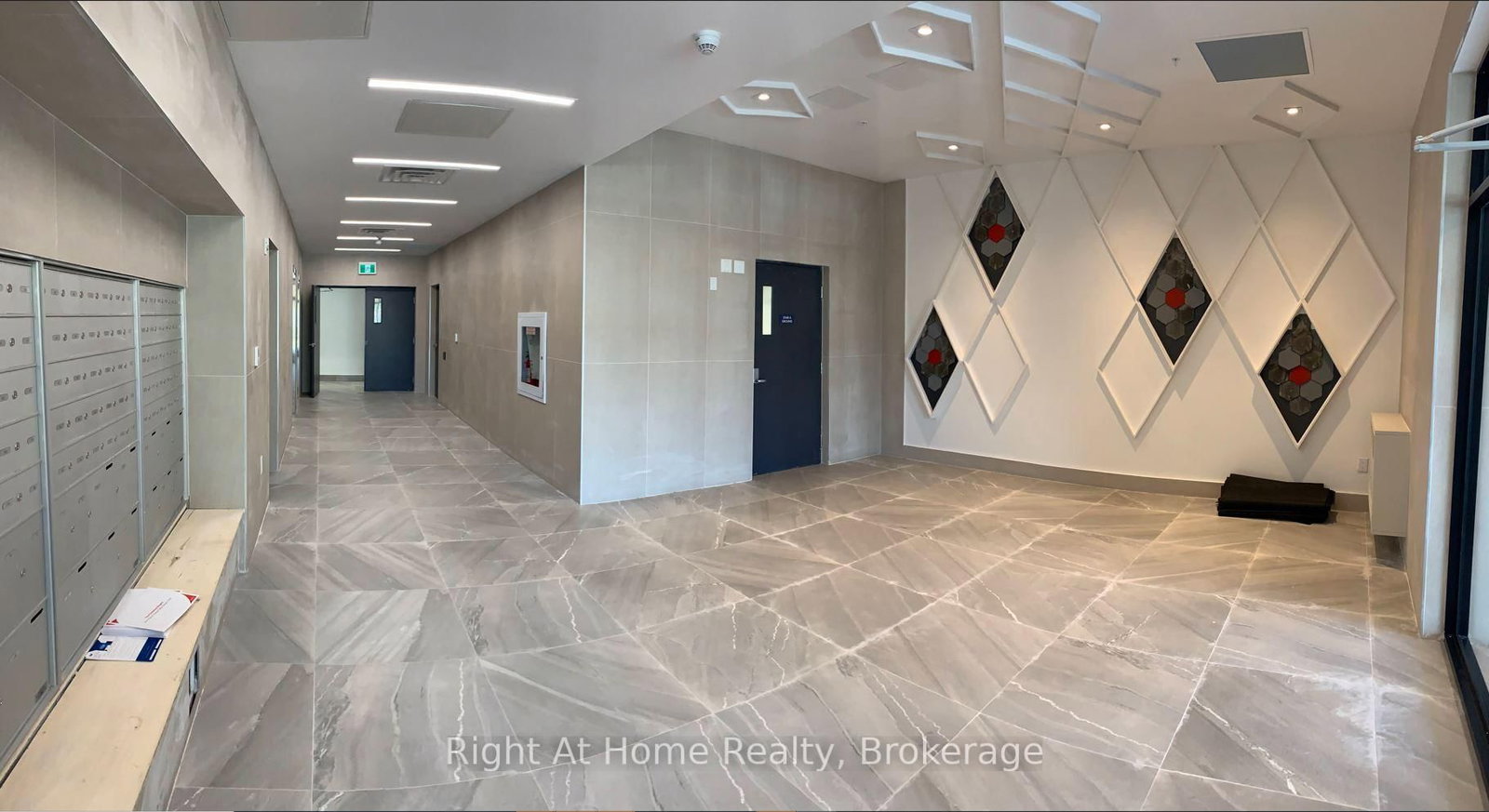 1 WELLINGTON Street, Unit 308 - Photo 3