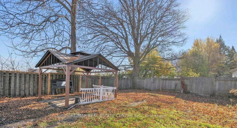 5292 BRIDGE St, Niagara Falls, L2E 2T3 | Image 2