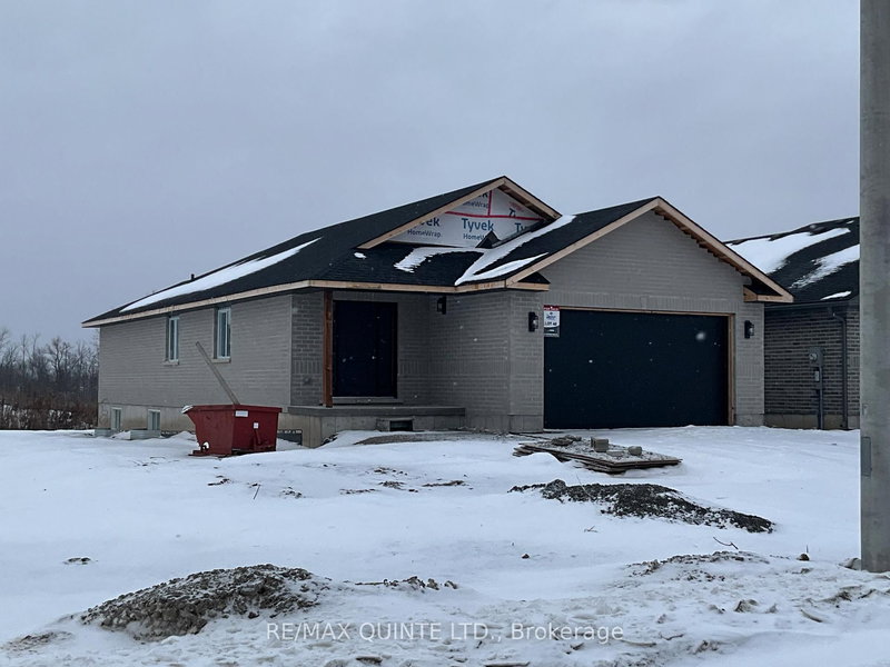 87 Hastings Park Dr, Belleville, K8P 0J1 | Image 2