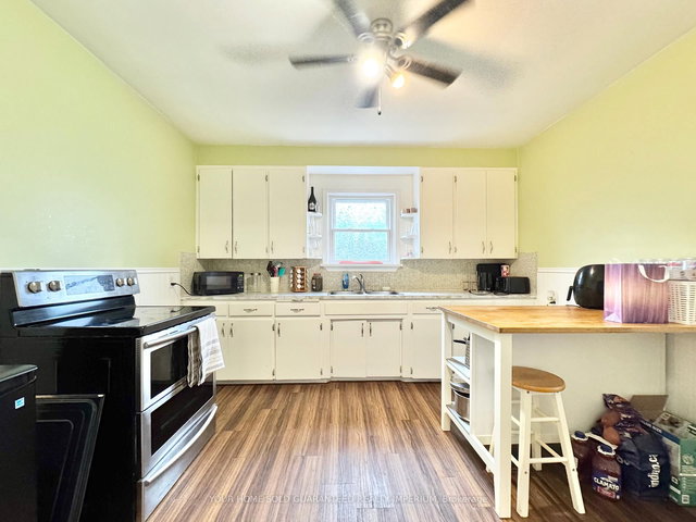 UPPER - 30 Parker Street