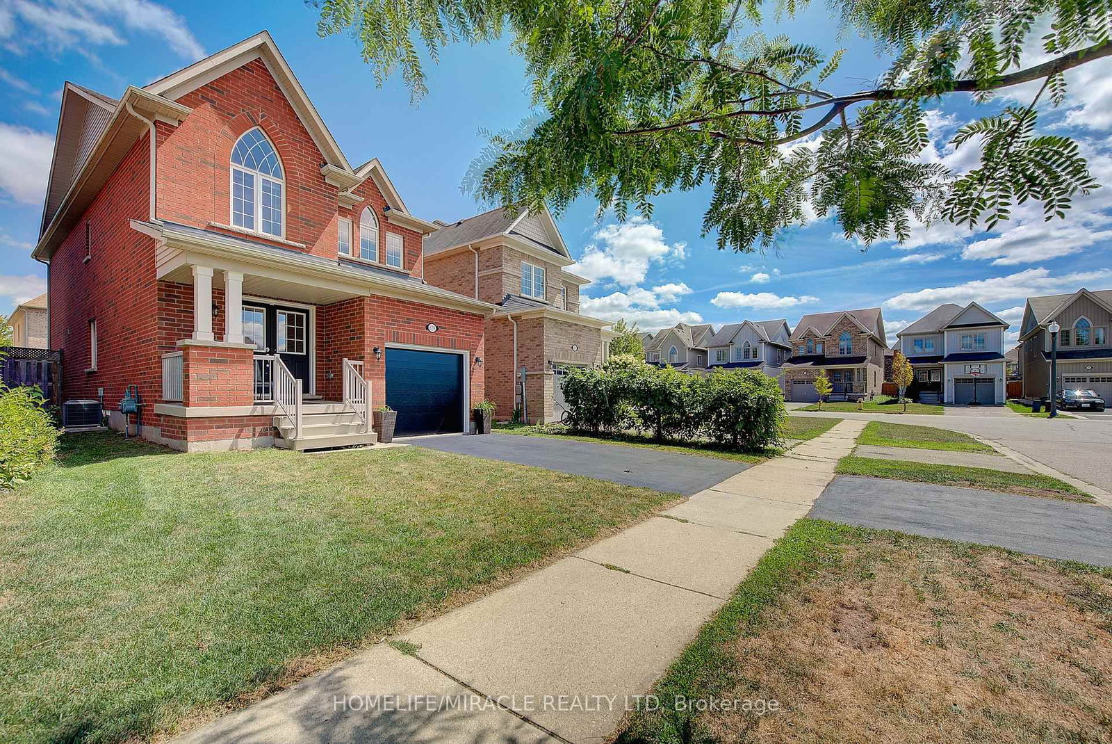 Listing Image 3