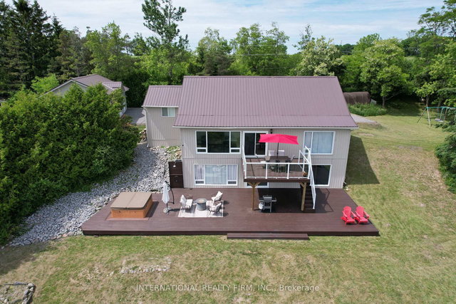 8309 Oak Ridges Drive