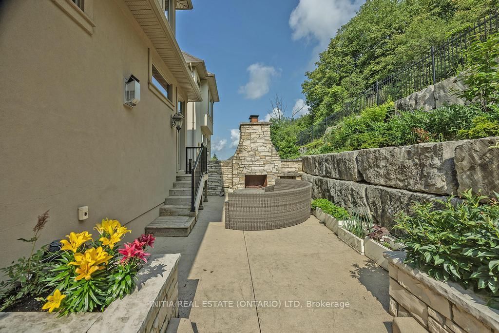 Listing Image 43