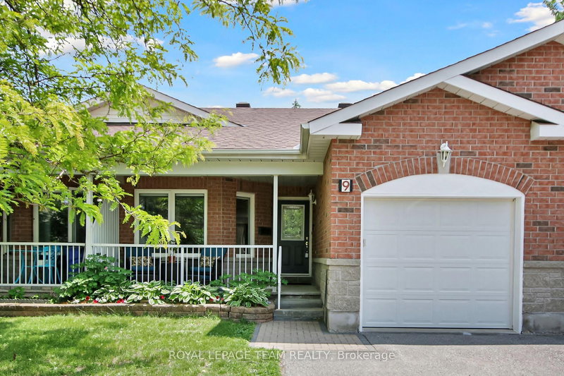 home for sale on 9 Weaver Crescent