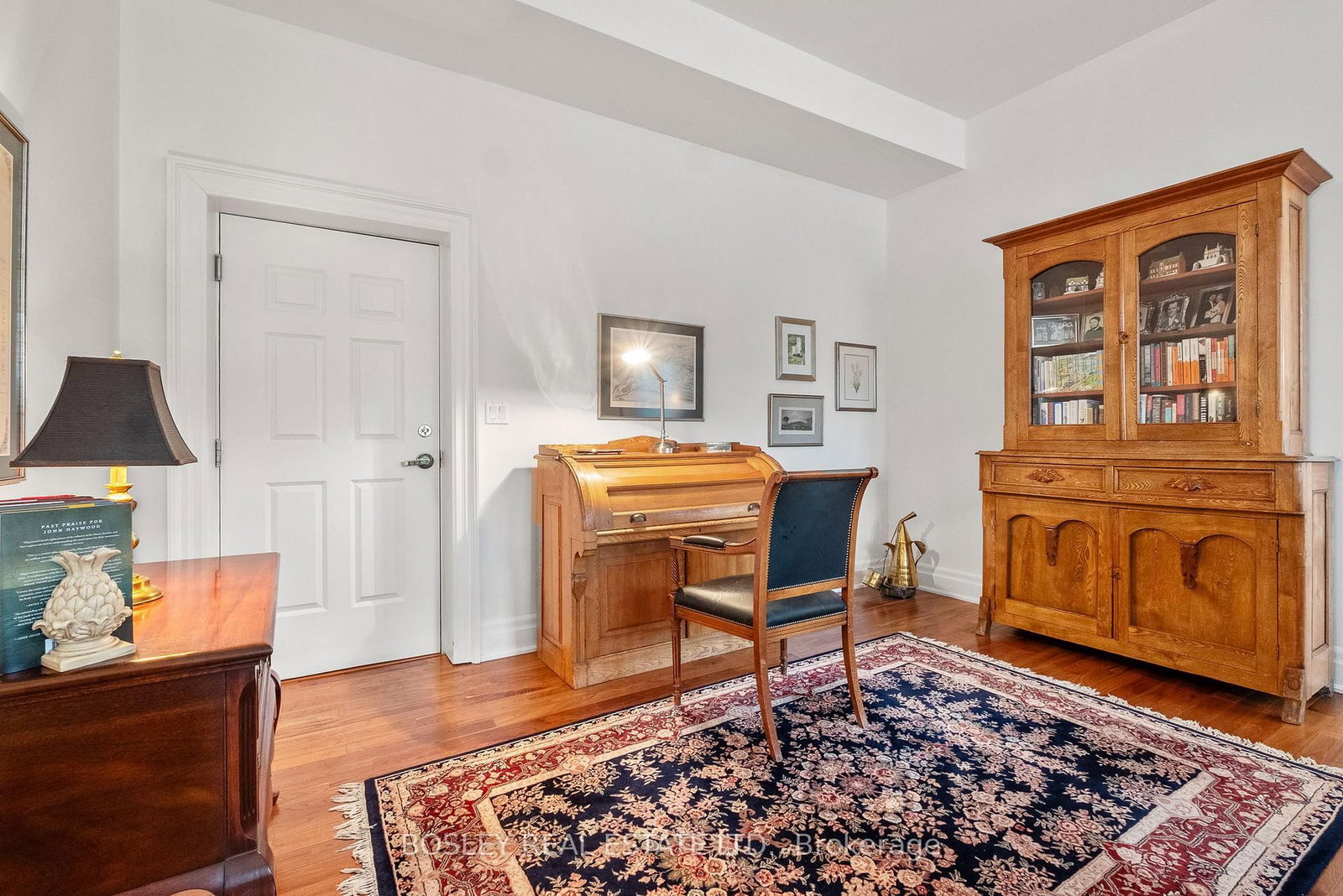 Listing Image 7