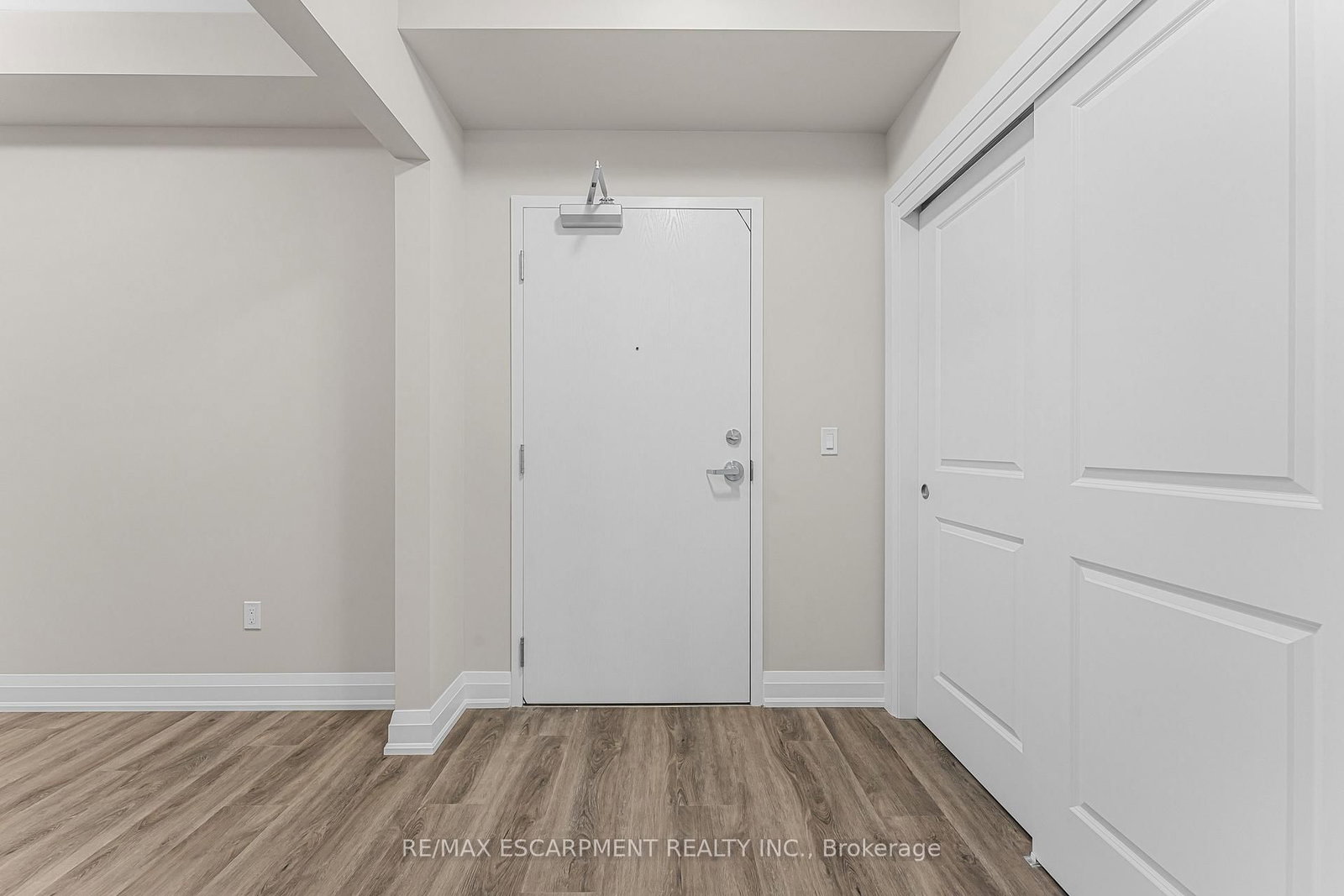 118 Summersides Boulevard, Unit 303 - Photo 28