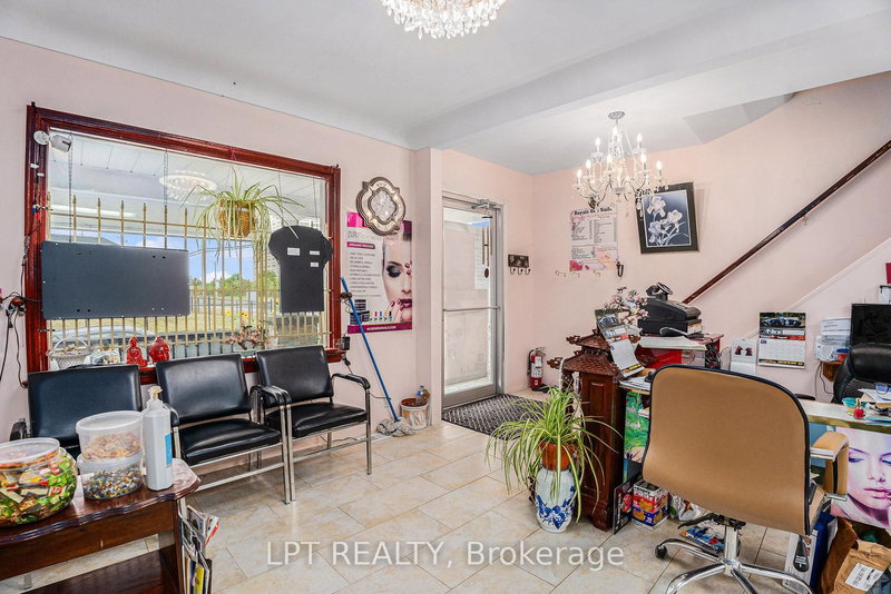 257 Parkdale Ave, Ottawa, K1Y 1G1 | Image 3