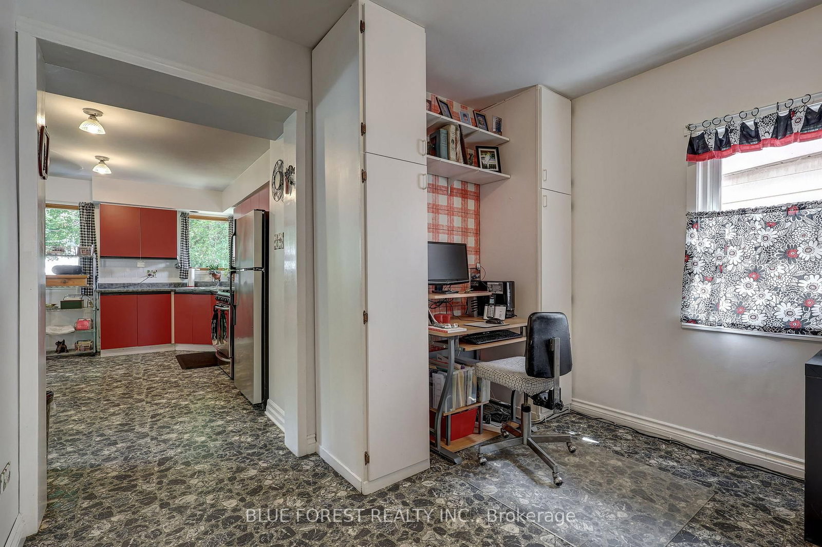 Listing Image 15
