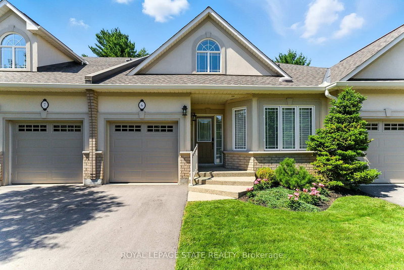 6 - 40 Wesleyan Crt, Hamilton, L9G 5C7 | Image 2