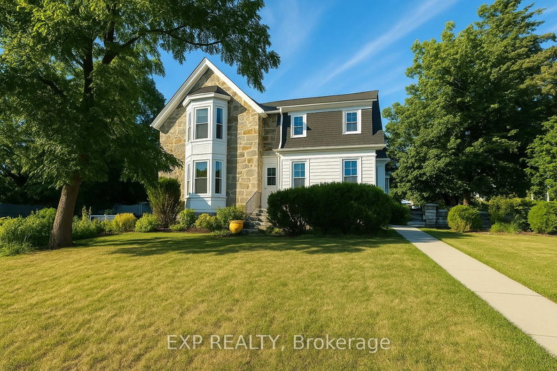 home for lease on A-939 Duke Street