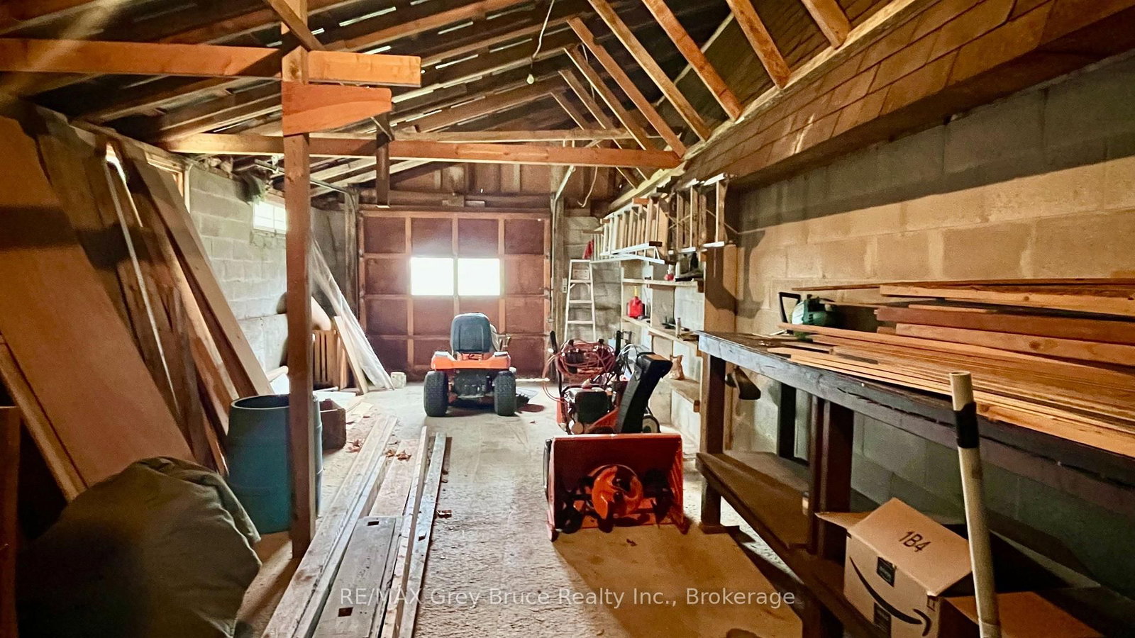 Listing Image 20