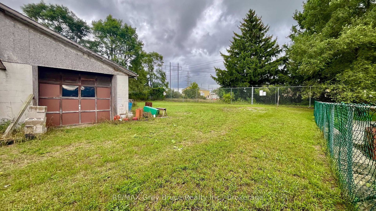 Listing Image 23