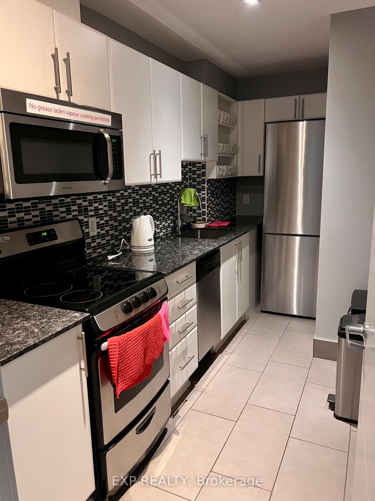 40 NEPEAN Street • #2001 • Ottawa, ON photo 38