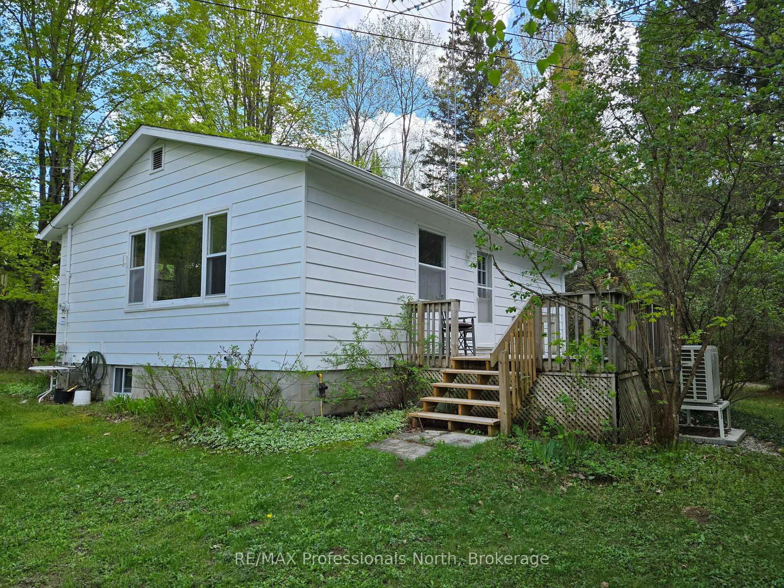 Detached House sold at 1010 Sturgeon Drive, Minden Hills, Ontario, K0M 2K0 - Minden - MLS: X12367553