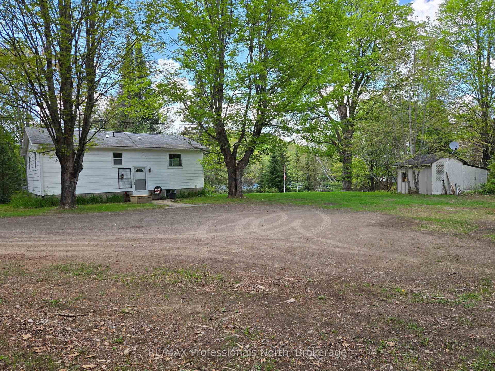Detached House sold at 1010 Sturgeon Drive, Minden Hills, Ontario, K0M 2K0 - Minden - MLS: X12367553