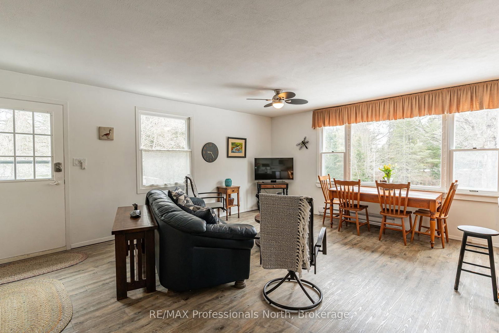 Detached House sold at 1010 Sturgeon Drive, Minden Hills, Ontario, K0M 2K0 - Minden - MLS: X12367553