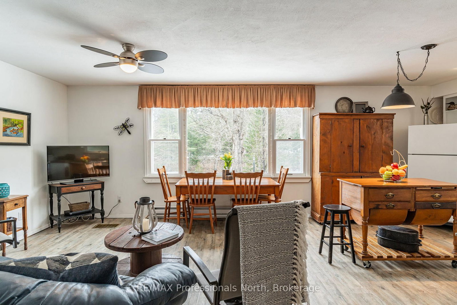 Detached House sold at 1010 Sturgeon Drive, Minden Hills, Ontario, K0M 2K0 - Minden - MLS: X12367553