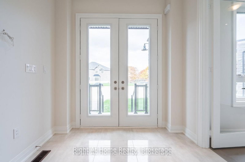 94 Smokey Hollow Pl S, Hamilton, L0R 2H1 | Image 2