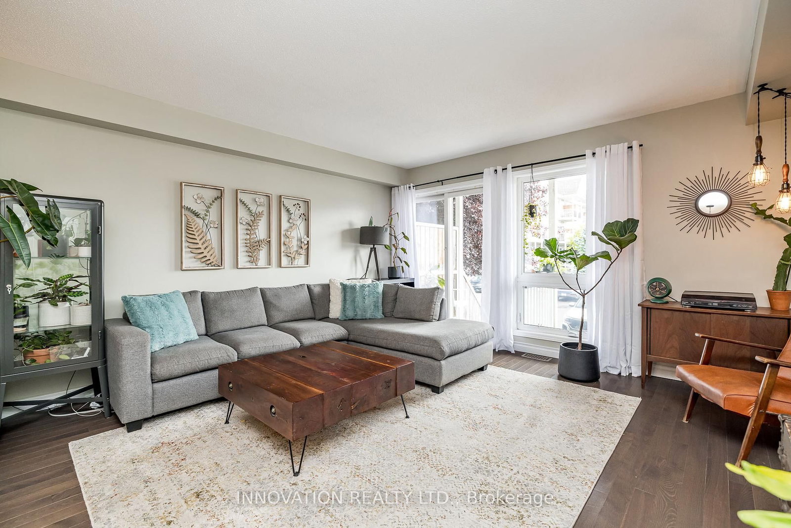 Listing Image 15