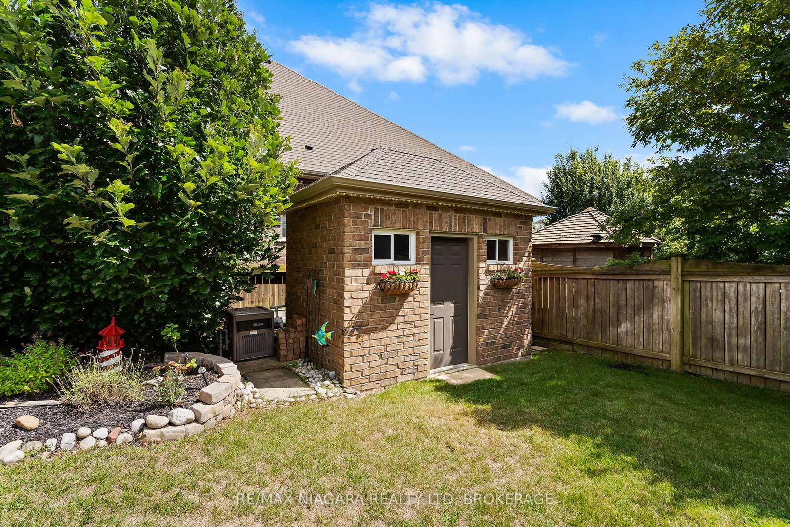 Listing Image 43
