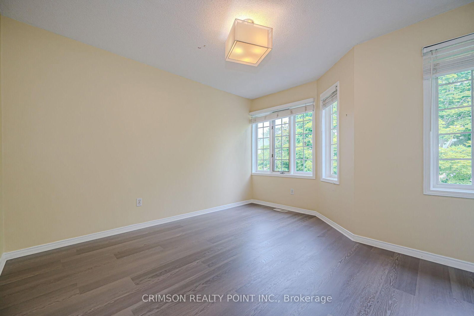 Townhouse leased at 7-266 Limeridge Road, Hamilton, Ontario, L9A 2S7 - Bruleville - MLS: X12370046