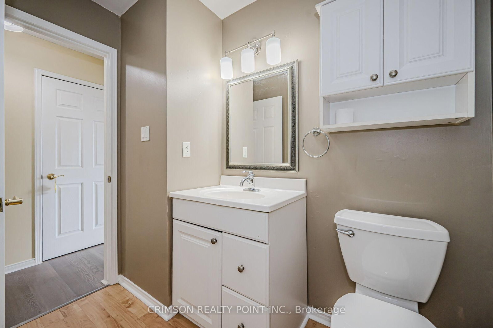 Townhouse leased at 7-266 Limeridge Road, Hamilton, Ontario, L9A 2S7 - Bruleville - MLS: X12370046